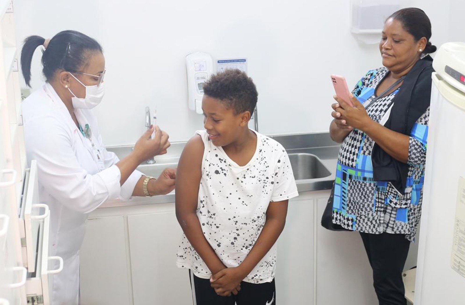 Vacinação contra dengue em SP ampliada para todas as crianças de 10 a 14 anos