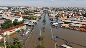 6mai2024 - -vista-aerea-de-ruas-inundadas-em-porto-alegre-rs-apos-tempestades-atingirem-o-rio-grande-do-sul-1715021662494_v2_900x506.jpg