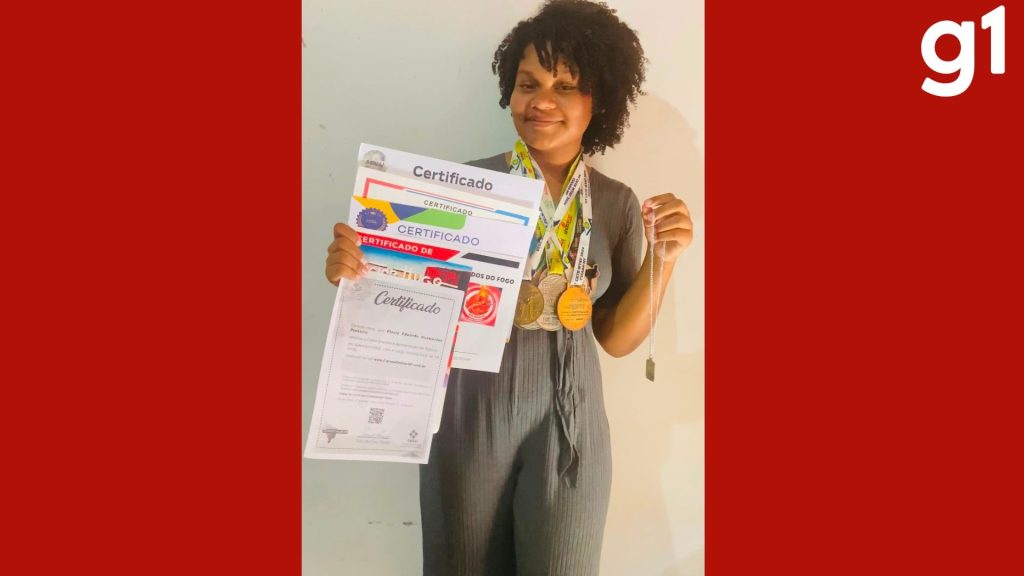 Jovem de periferia vence concursos nacionais de poesia aos 17 anos