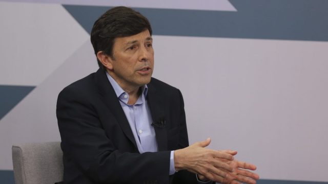 João Amoêdo, fundador do Partido Novo, falando em evento